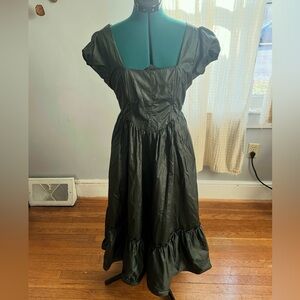 Lulu’s Green Dress